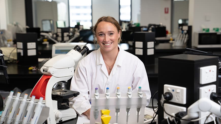 ECU Marine and Freshwater Science student Bree Elliott working in the lab